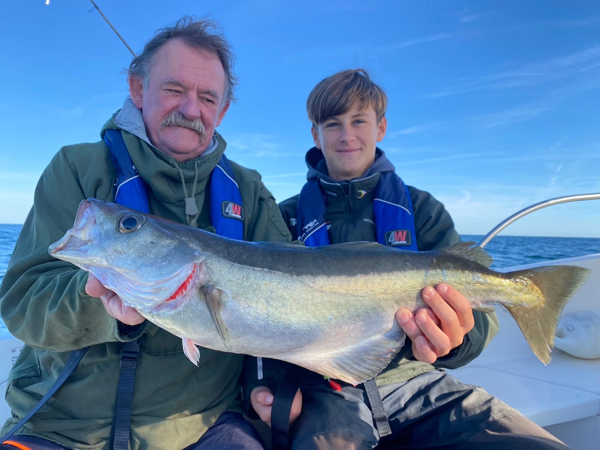 Sortie pêche en mer en bateau à la demi journée en baie de Morlaix